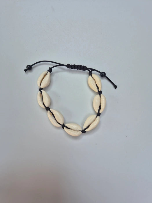 UNISEX Cowrie shell Necklace and Bracelet