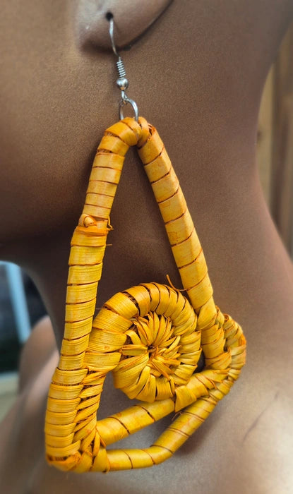 RAFFIA Earrings - Hollow